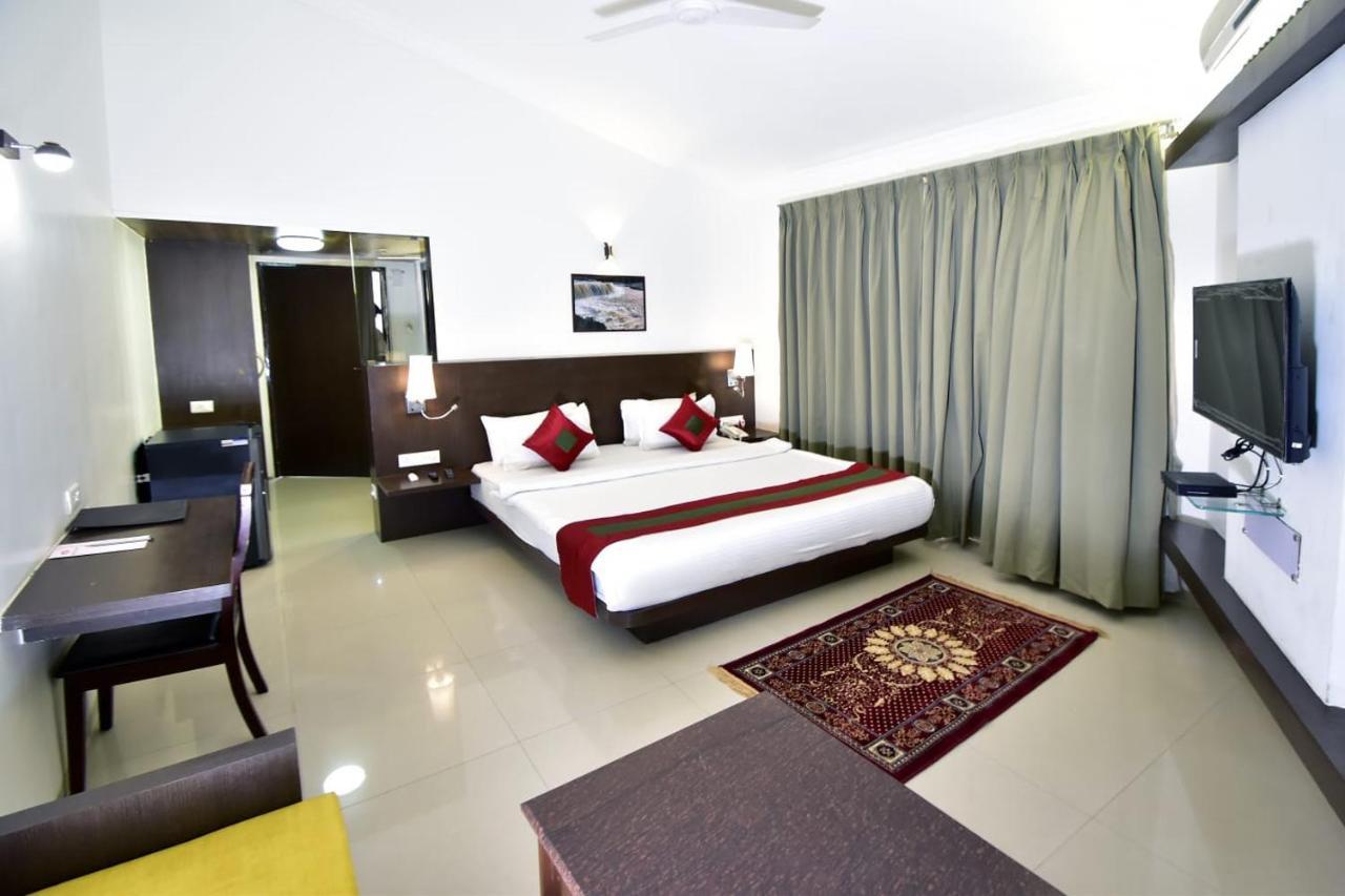Caves County Resort Μαλεγκάον Εξωτερικό φωτογραφία